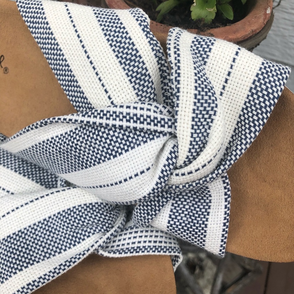 NEW! Linen Blue and White Birkenstock Style Sandal - Picture 7 of 8